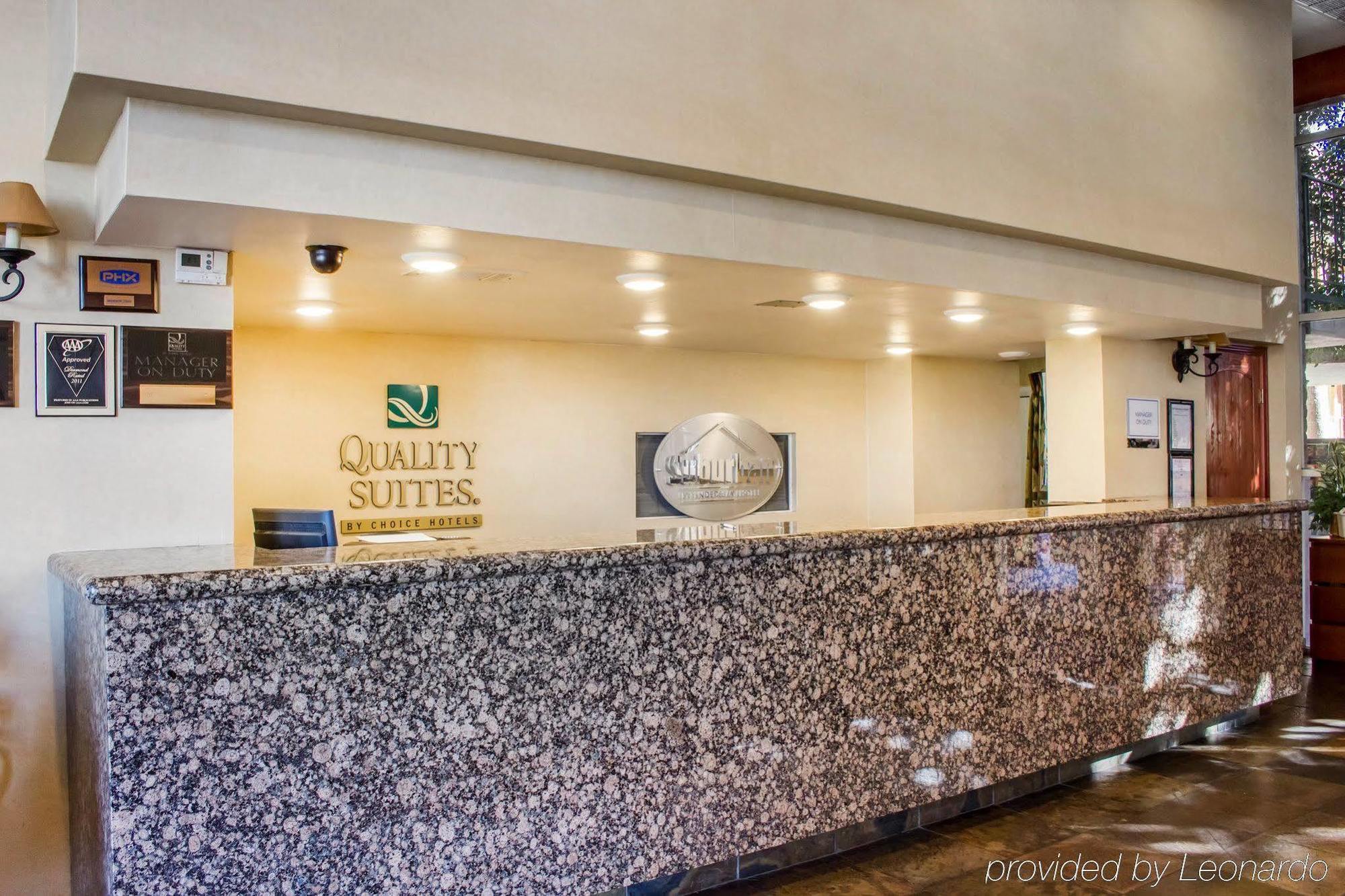 Готель Ramada By Wyndham Tempe Near Asu Екстер'єр фото